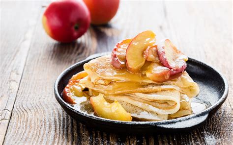 Crêpes aux pommes caramélisées Elle Vire Recettes de tous les jours