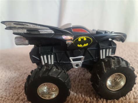 Hot Wheels Monster Jam Monster Truck Batman Batmobile Small Hubs