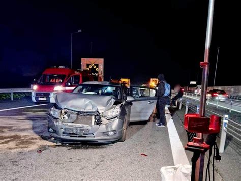 Wypadek za autostradzie A4 Ogromne korki i śmigłowiec LPR w akcji