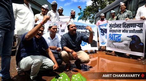 Express Photo On Twitter Inpics Members Of Aap Protested At