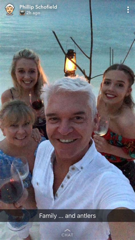 Phillip Schofield Instagram: Star enjoys lavish holiday with seriously ...