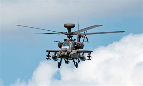 Steve A Wenham On Twitter An Apache Departs Hms Queen Elizabeth