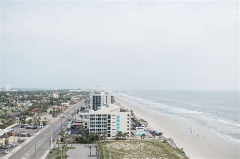 5 Reasons to Stay at Max Daytona Beach Resort