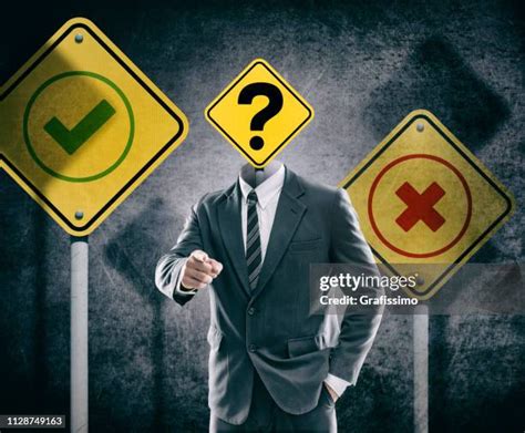 Question Mark Suit Guy Photos Et Images De Collection Getty Images