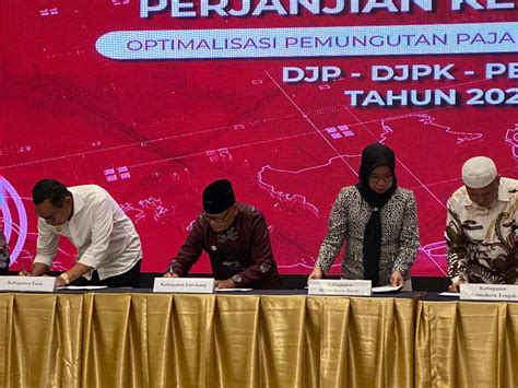 Optimalkan Penerimaan Pajak Muslimin Bando Teken Perjanjian Kerjasama