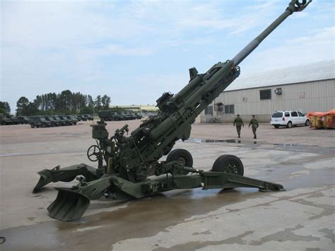 India signs the M777 Howitzer deal with US - ADU