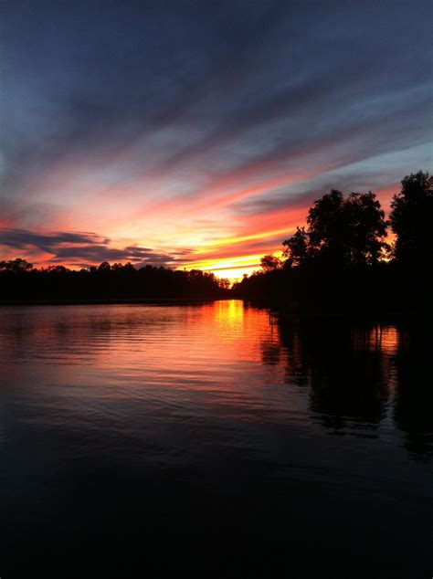 Sunset on Lake Vermilion : r/minnesota