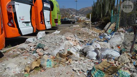 Denuncian Uso De Estacionamiento Como Tiradero Peri Dico Am