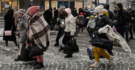 ‘There is no safe places in Ukraine’: Refugees arrive in Ireland – The Irish Times