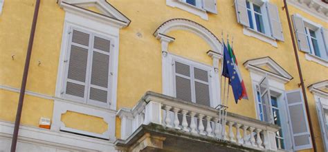 Canelli Ridotto Lorario DellAgenzia Delle Entrate Ma Scongiurata La