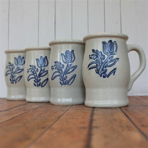 Vintage Pfaltzgraff YORKTOWNE Blue Tulip Mug Set Of 4 Footed Pedestal