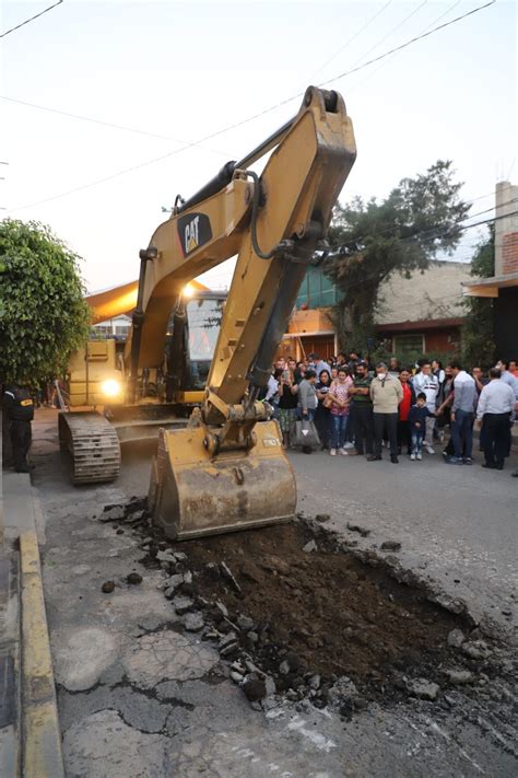 Se dio inicio a los trabajos de repavimentación de la calle 8 de agosto