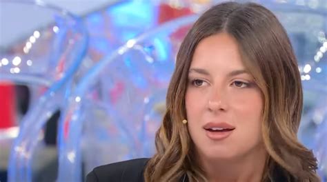 Temptation Island Giulia dimentica Mirco e si rifà le labbra la