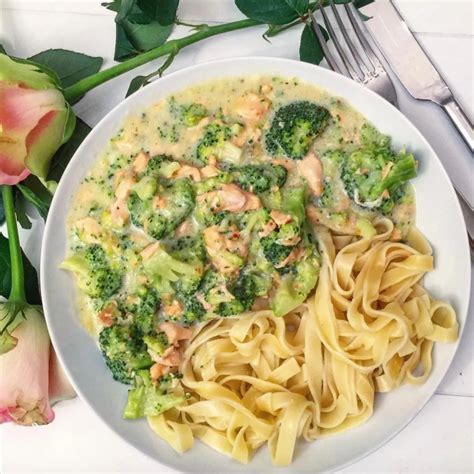 Roomtagliatelle Met Broccoli En Zalm Jenny Alvares Pasta Recepten Hot Sex Picture