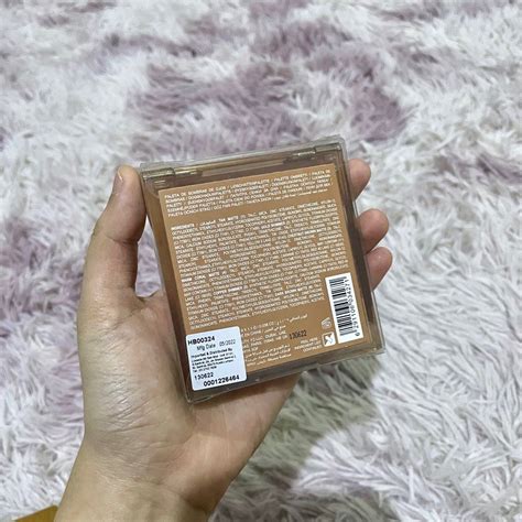 Huda Beauty Nude Obsession Eyeshadow Palette Mini Medium Beauty