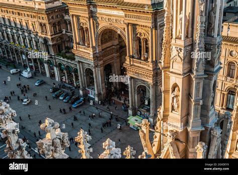 Arco De Entrada A La Galer A Vittorio Emanuele Ii Galer A Victor