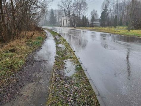 Zatkane Studzienki Woda I Dziury Codzienno Na Marciszowskiej