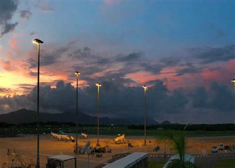 Cairns Airport | Visit Port Douglas Daintree