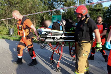 Zderzenie dwóch tramwajów w centrum Łodzi Są poszkodowani Polska