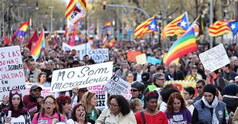 Unes 3 500 Persones Es Manifesten Contra Vox I L Auge De L Extrema