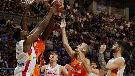 España 84 72 Países Bajos la clasificación para el Mundobasket