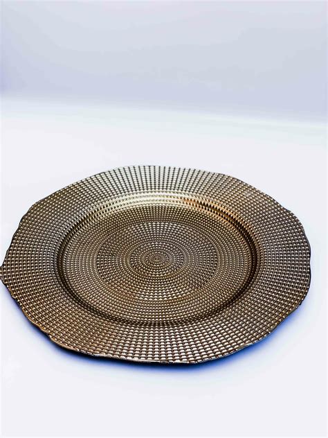 gold textured underplate tied   knot