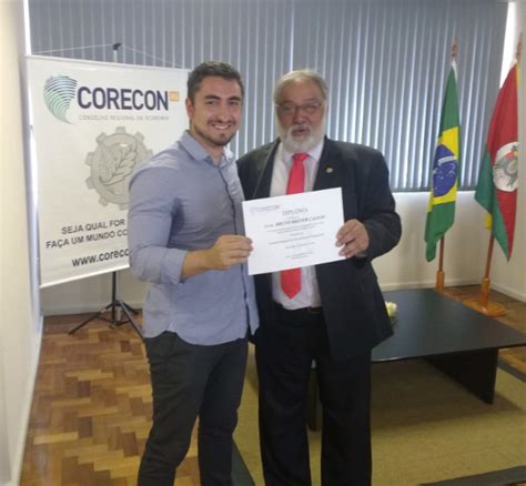 CORECON RS José Junior de Oliveira é eleito presidente do Corecon RS