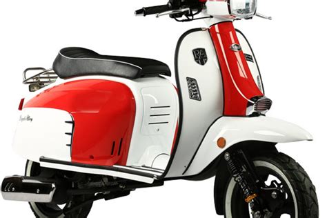 Présentation de la scooter 125 Royal Alloy Grand Tourer GT 125