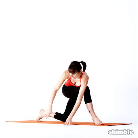 Right Twisting Scissors - Exercise How-to - Skimble