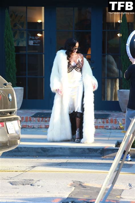 Winnie Harlow Lingerie Photos Sexy E Girls