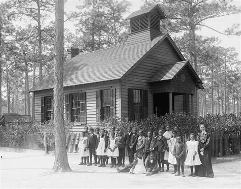 Building Churches | National Museum of African American History & Culture.