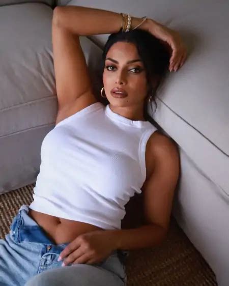 Chandrika Ravi Hot And Bold Pics And Photos