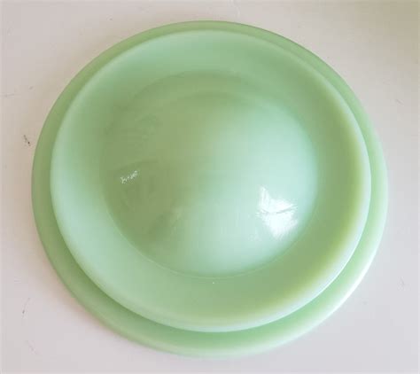 Beautiful Jeannette Jadeite Jadite Round Refrigerator Dish Drippings