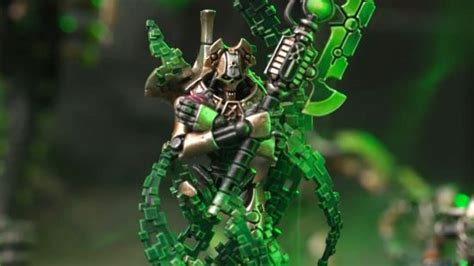 New Warhammer 40k Necron Overlord has a cool teleport coat