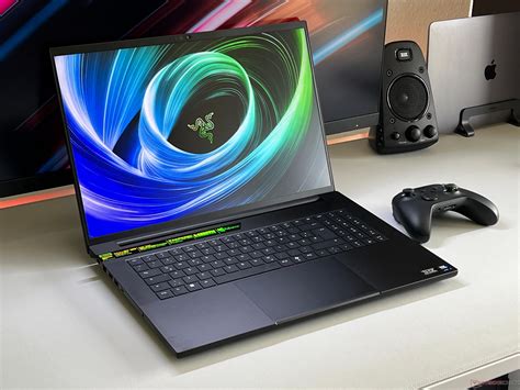 Extremely fast, but comparatively quiet gamer - Razer Blade 18 2025 RTX