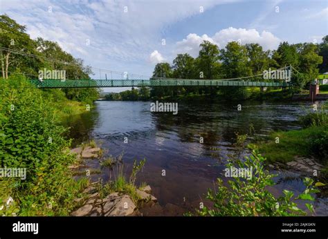 River tay scotland bridge trees hi-res stock photography and images - Alamy