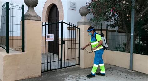 Emaya Neteja I Desinfecta Els Espais P Blics D S Escolar M S Per Palma