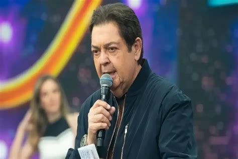 Faustão fala pela primeira vez na TV após transplante do coração saiba