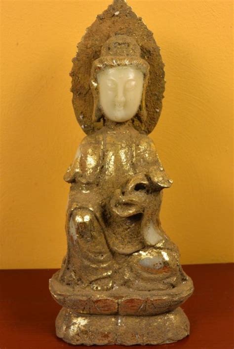 Gran Estatua De Jade Diosa Guanyin Sentada