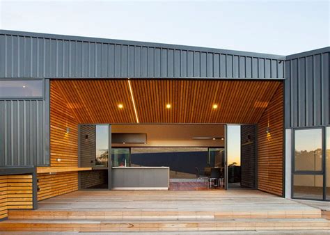 Stunning Timber Home I This Rural Tasmanian House Has A Terrace