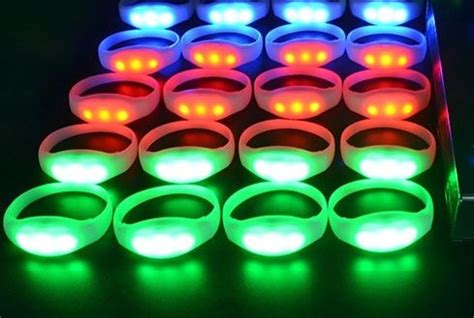 Pulsera Led Control Remoto Con Efectos Especiales 50 Piezas Smartshine