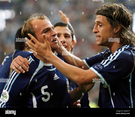 Argentinas Hernan Crespo Celebrates The Goal By Esteban Cambiasso Hi