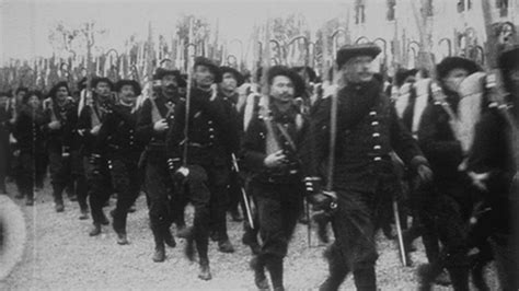 27ème chasseurs alpins défilé du bataillon en masse un film de 1897