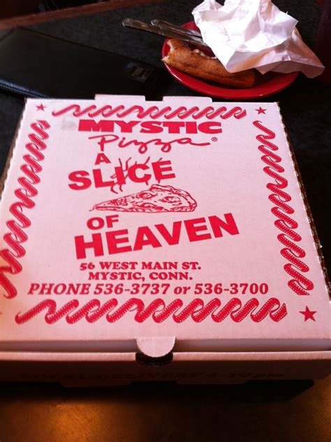 Mystic Pizza, Yummy!