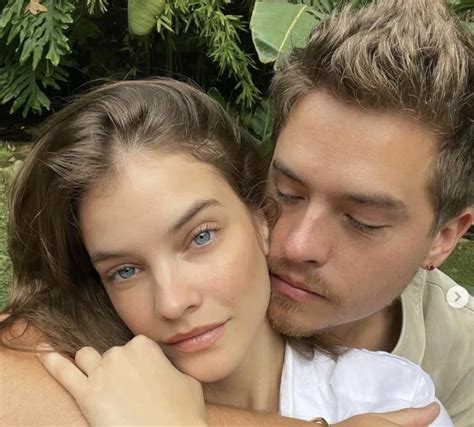 Barbara Palvin Evlendi Mi Barbara Palvin Dylan Sprouse Ile Evlendi Mi