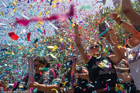 Nyc Pride Revelers Run Screaming After Fireworks Mistaken For Gunfire