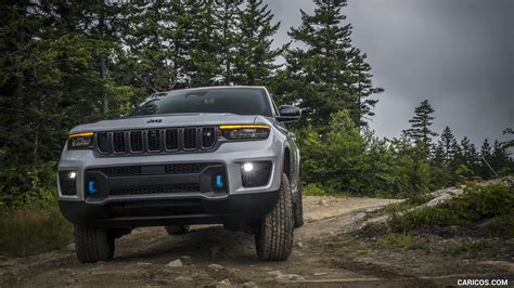 2022 Jeep Grand Cherokee Trailhawk 4xe Off Road