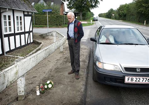 Tragedien på Fyn Nu skal jeg ind og se mit barnebarn for sidste gang