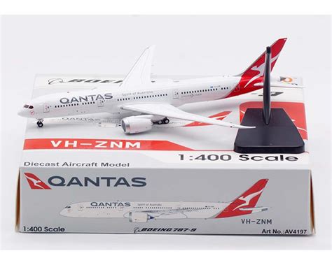 JetCollector Qantas B787 9 VH ZNM Detachable Gear W Stand 1