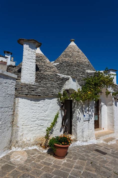 Alberobello, Puglia, Italy. Stock Photo - Image of landscape, perspective: 173434848